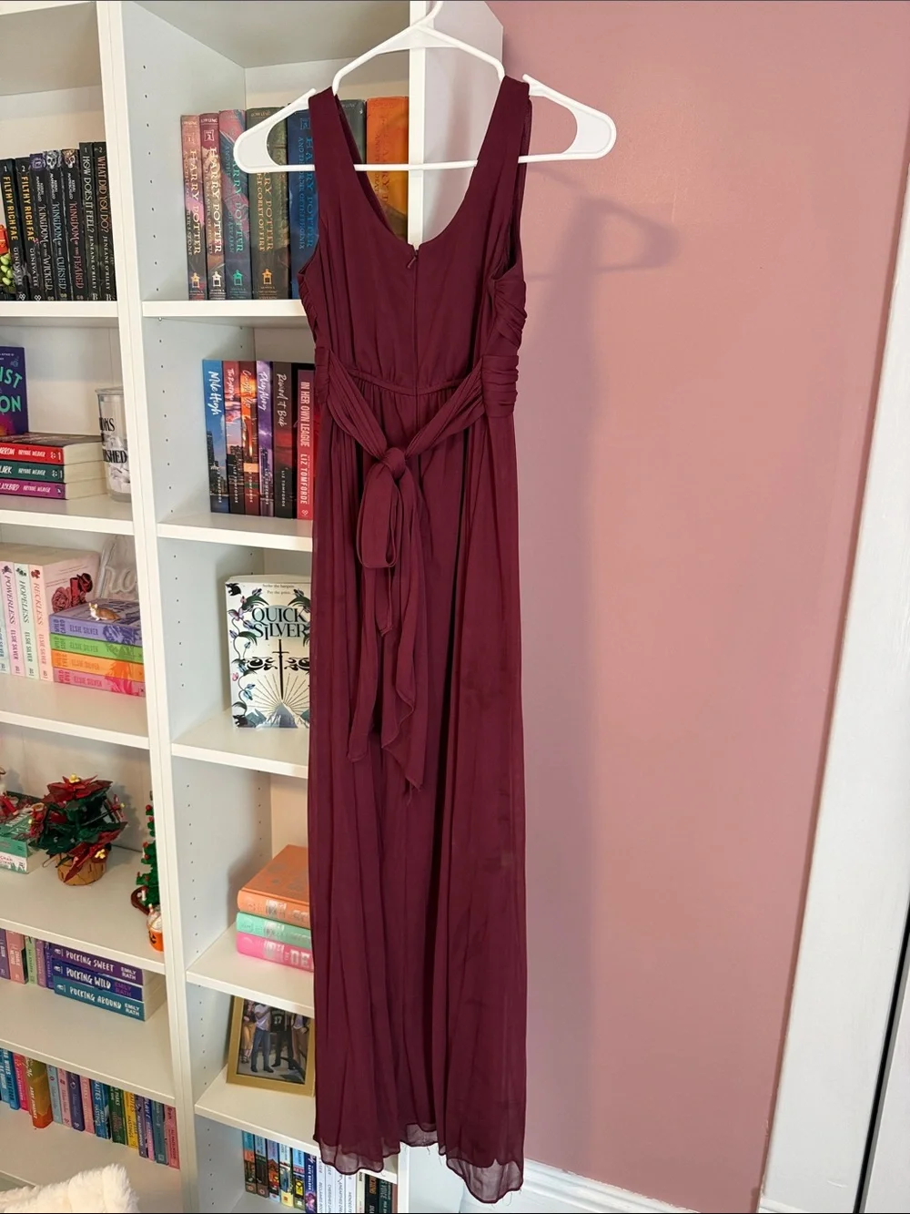David's Bridal Burgundy V-Neck Formal Maxi Dress for Kids - Picture 2 of 2